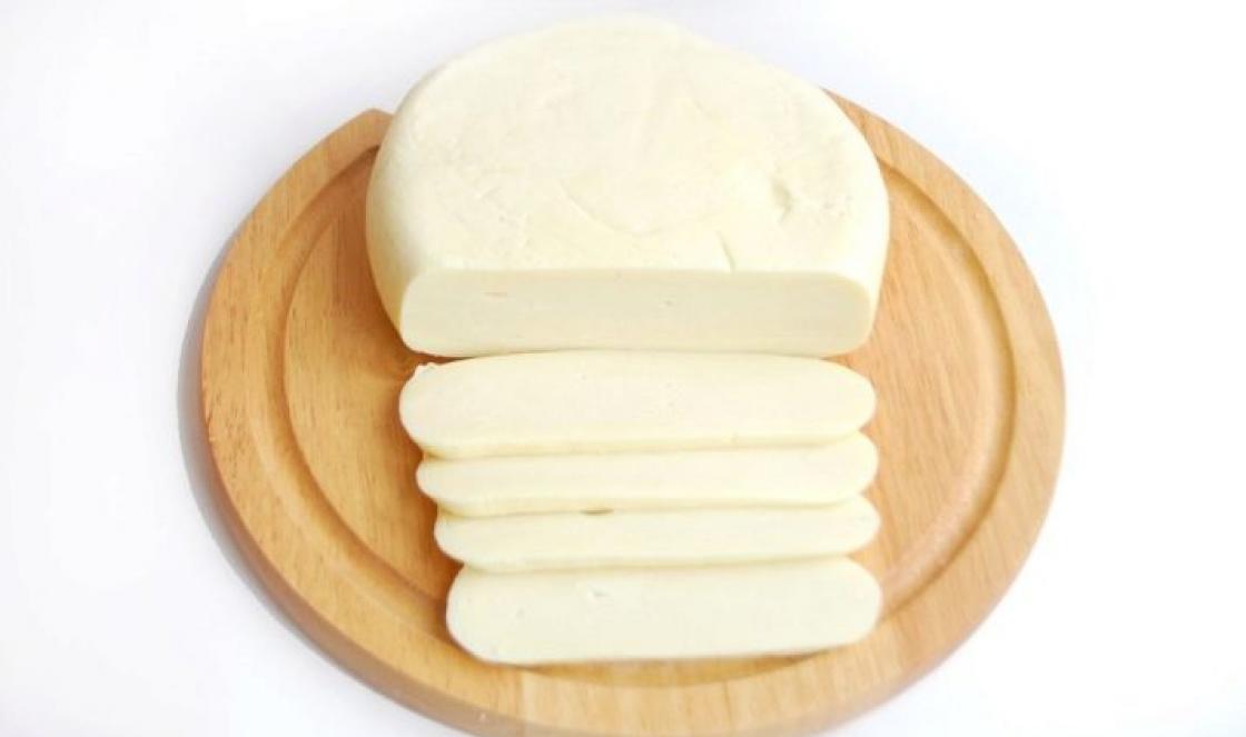 Сыр сулугуни: польза и вред, калорийность