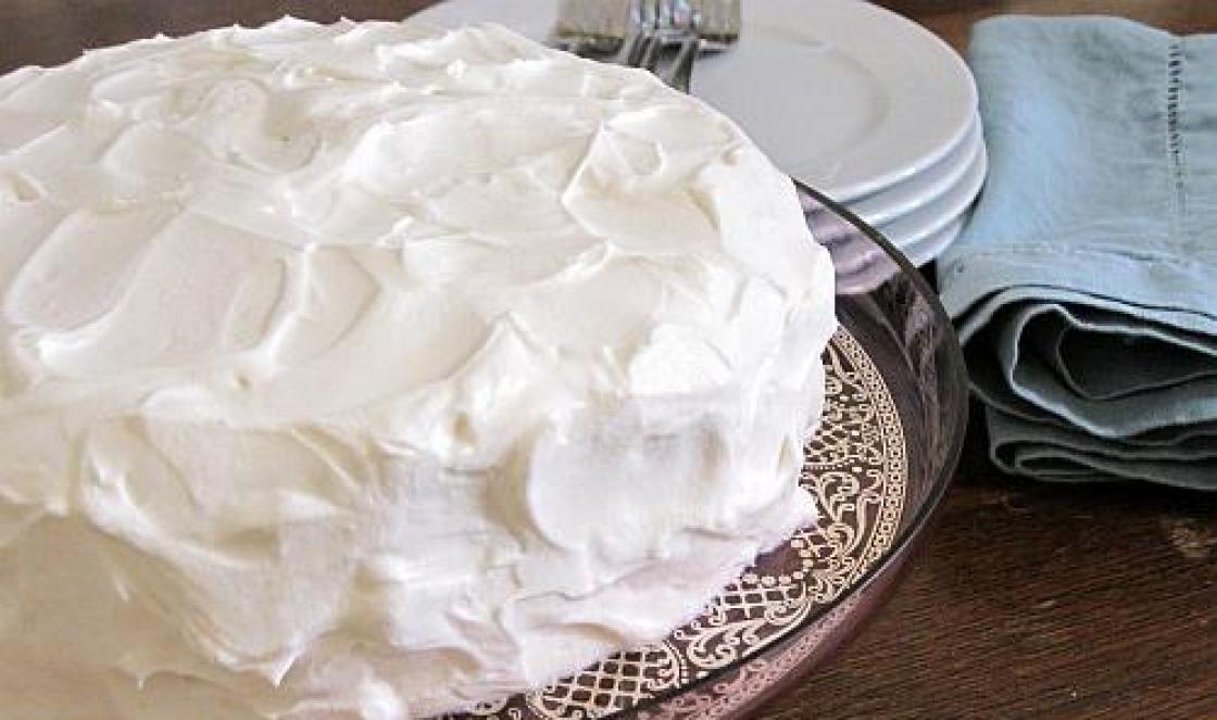 Пирожное ракушка с белковым кремом. Песочный торт пешт. Красивый и вкусный торт с белковым кремом. Торт нежность с белковым кремом бахетле. Торт из белков рецепт.